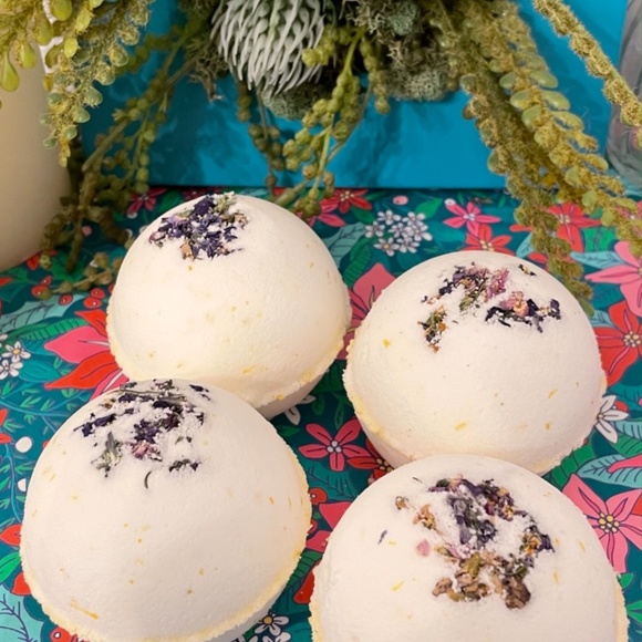 Cold Process Soaps and Bath Bombs - Picture 2 of 16